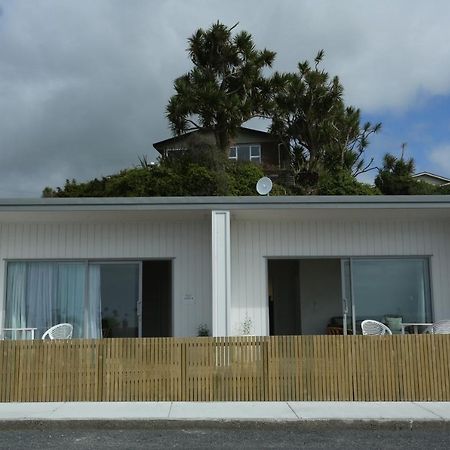 Seascape Accommodation Kaka Point Exterior photo